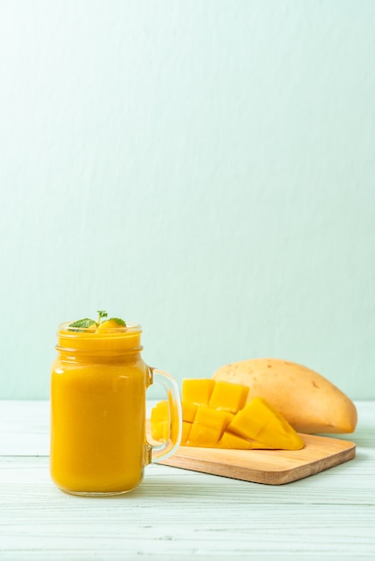 frullati di mango freschi