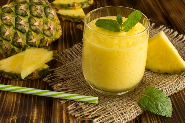 Frullato con ananas