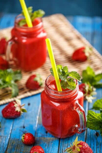 Frullato di fragole fatto in casa