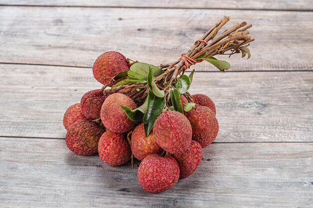 Frutta esotica tropicale dolce e succosa del litchi