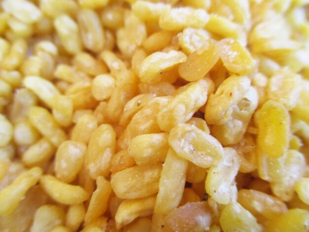 frutta secca Foglie secche, spezie ed erbe aromatiche