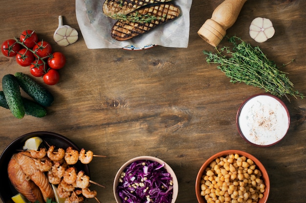 Frutti di mare preparati e ingredienti per cucinare