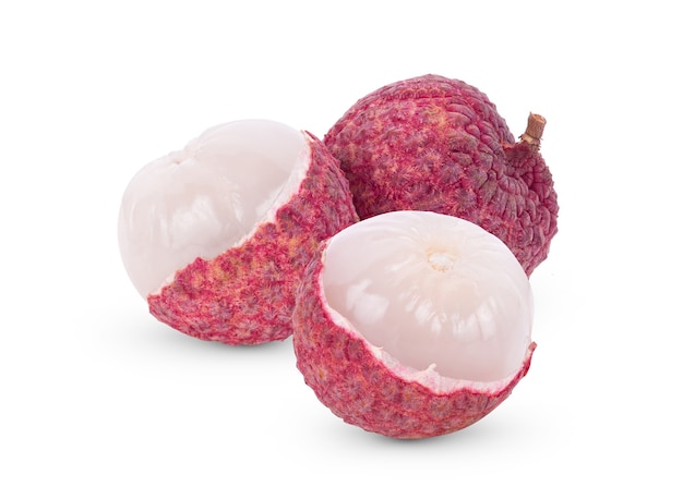 Frutto di litchi isolato su sfondo bianco