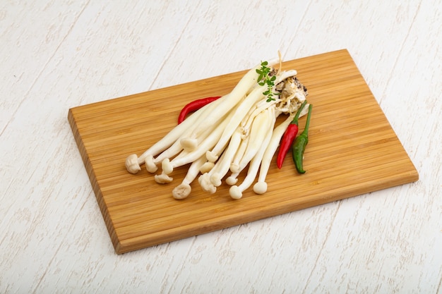 Funghi giapponesi - enoki