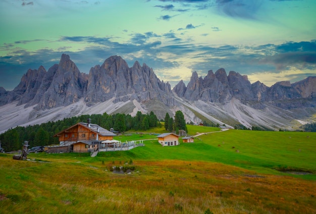 Geisleralm Rifugio Odle Dolomiti Italia