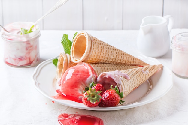 gelato alla fragola