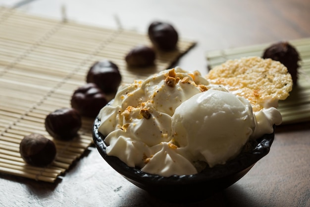 Gelato fresco alla nocciola