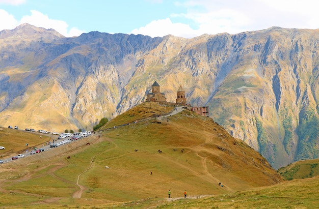 Gergeti Trinity Church o Tsminda Sameba Church, il simbolo di Georgia Country con il monte Kazbek