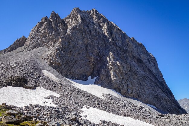 Ghiacciai alpini e neves snow landscape a Pralognan la Vanoise. Alpi francesi.