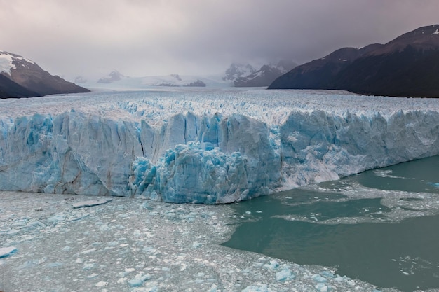 Ghiaccio Perito Moreno nel Parco Nazionale dei Ghiacciati di Los in Patagonia Argentina Ghiaccio di ghiaccio blu Ghiaccio antico El Calafate Patagonia