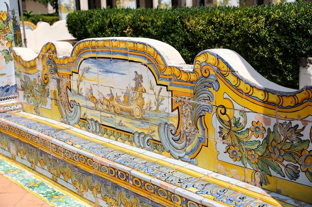 Giardino del chiostro del Monastero di Santa Chiara a Napoli Italia