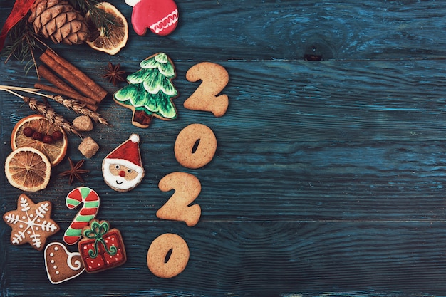 Gingerbreads cookies per il nuovo anno 2020