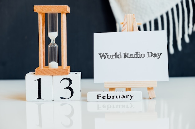 Giornata mondiale della radio del mese invernale calendario febbraio.