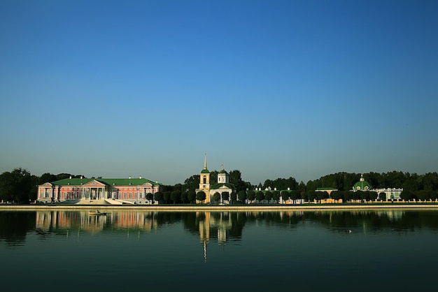 Giorno dei palazzi d'acqua in Russia