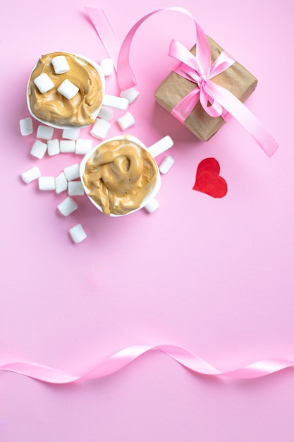 Giorno di San Valentino sfondo caffè dolce marshmallow dolci regalo festa della mamma