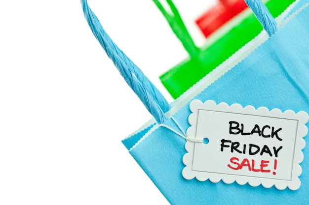 Giovane donna che compra online il Black Friday