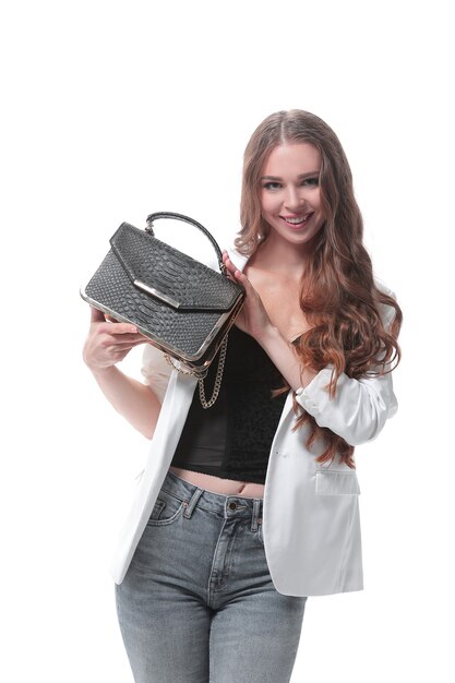 giovane donna con borsa alla moda