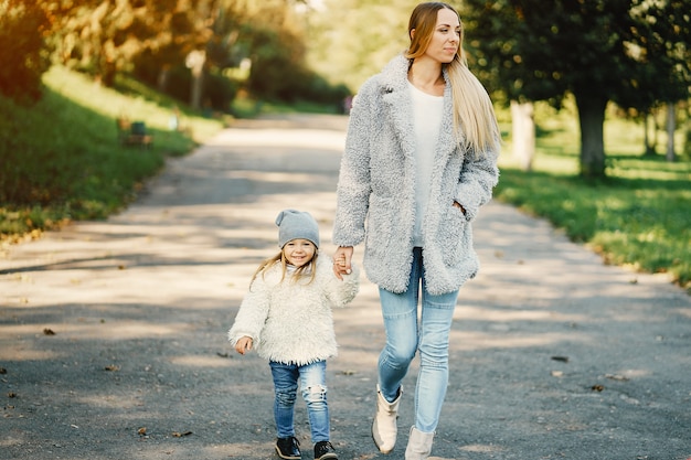 Giovane madre con bambino