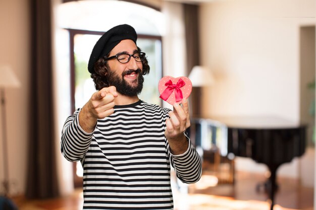 Giovane uomo pazzo concetto di San Valentino