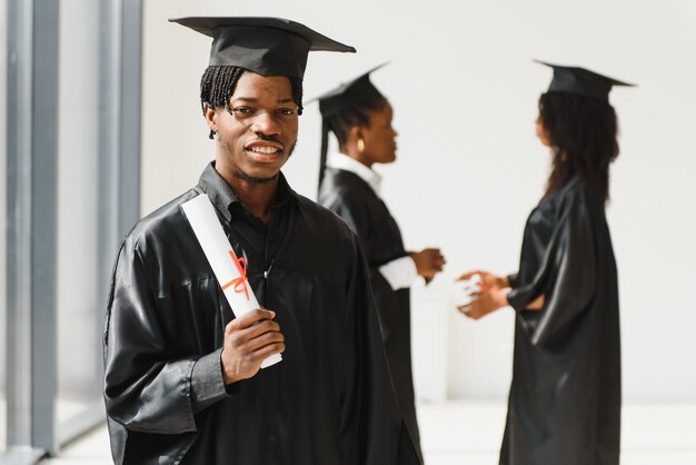 Giovani laureati ottimisti alla laurea