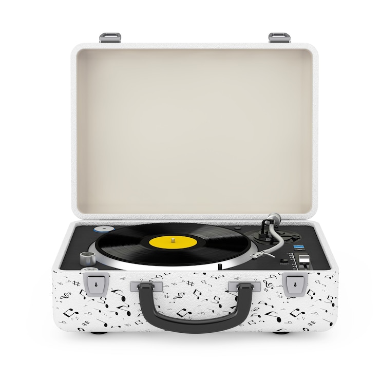 Foto giradischi portatile in stile vintage con lettore musicale in custodia bianca su sfondo bianco. rendering 3d