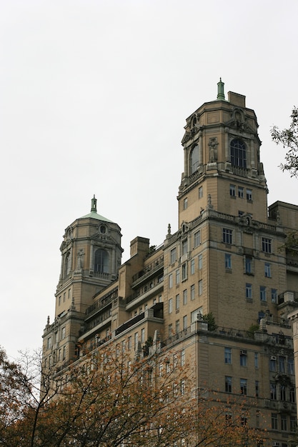 Gli edifici di Beresford si ergono in cima a Central Park West NYC