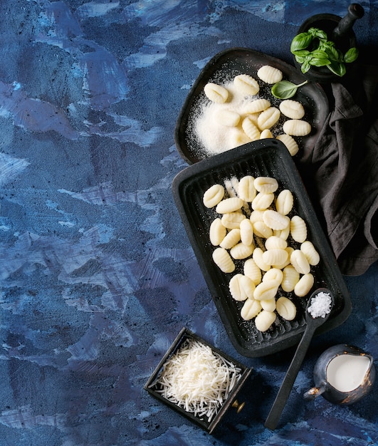 Gnocchi di patate crudi crudi