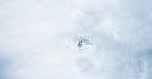 Goccia d&#39;acqua da vicino