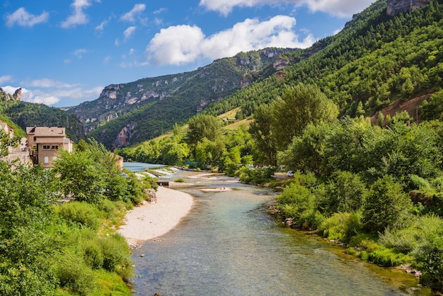 Gorges du fiume Tarn nel Parc National des Cevennes Francia UNESCO Biosfera Reverve