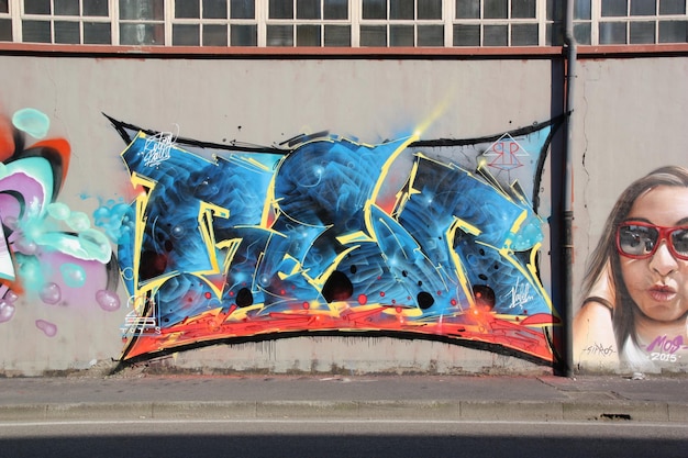 Graffiti sul muro