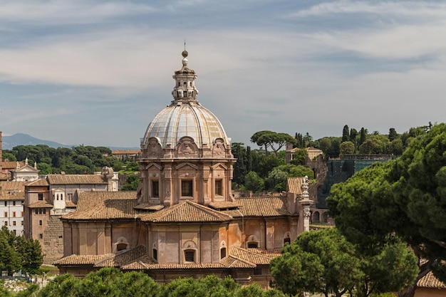 Grande chiesa nel centro di Roma Italia