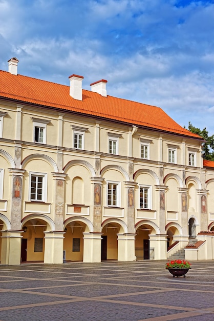 Grande cortile e biblioteca dell'Università di Vilnius, Vilnius, Lituania