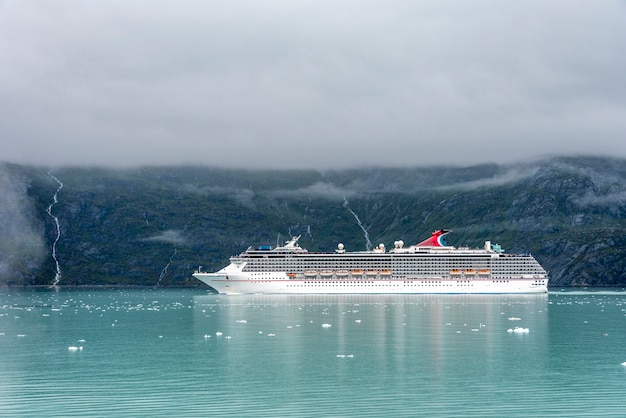 grande nave da crociera in Alaska