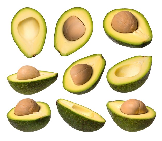 Grande set di avocado maturo fresco isolato su uno sfondo bianco