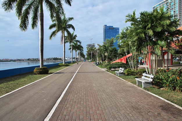 Grattacieli sul lungomare della città di Panama, America centrale