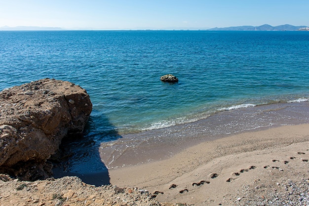 Grecia Mar Egeo Atene terrapieno impronte nella sabbia