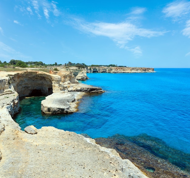 Grotta del Canale Sant'Andrea Salento mare Italia