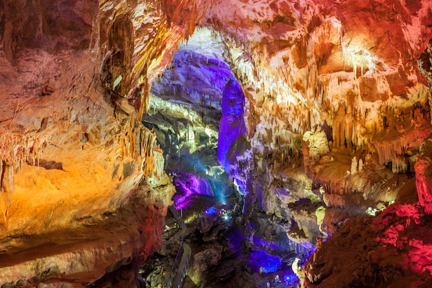 Grotta di Prometeo, Kutaisi