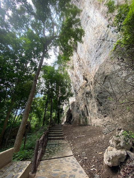 Grotte di lampang Grotte di Chao Pho Pratu Pha mea moh