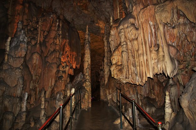 Grotte di Postumia nelle montagne della Slovenia