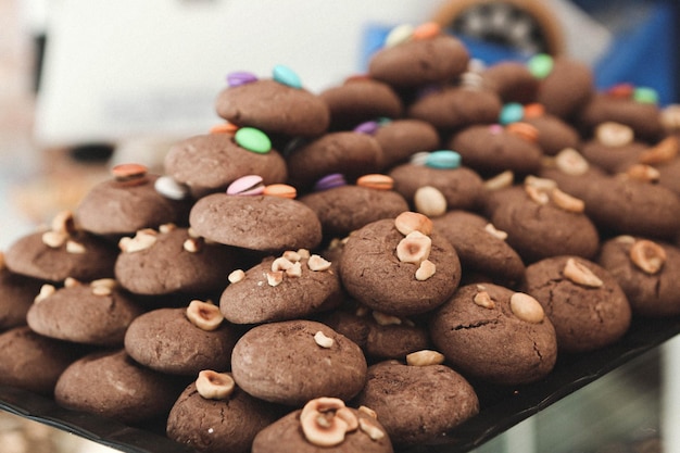 Gruppo di biscotti assortiti Cioccolato bianco con fiocchi d'avena e uvetta