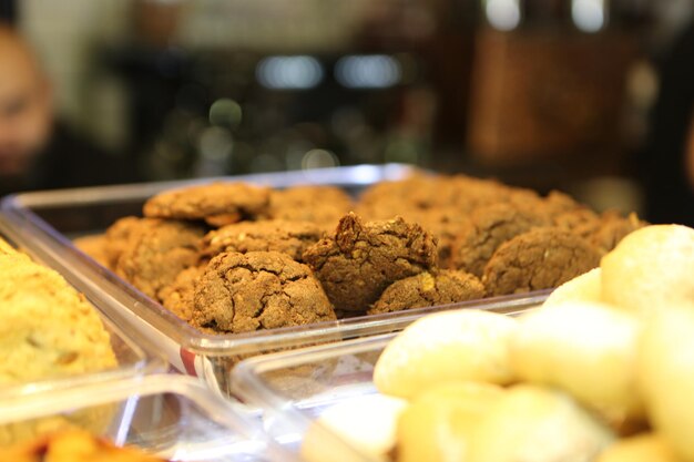 Gruppo di biscotti assortiti Cioccolato bianco con fiocchi d'avena e uvetta