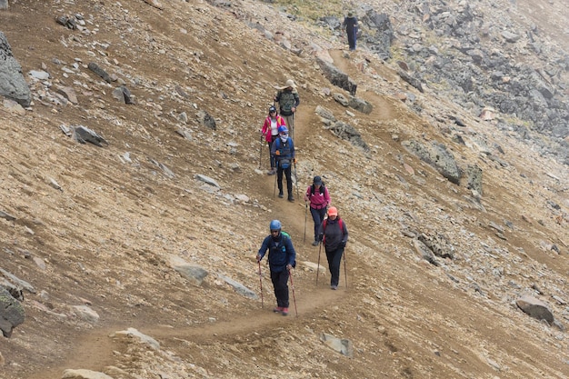 Gruppo di escursionisti che scalano nel vulcano Iztaccihuatl in Messico