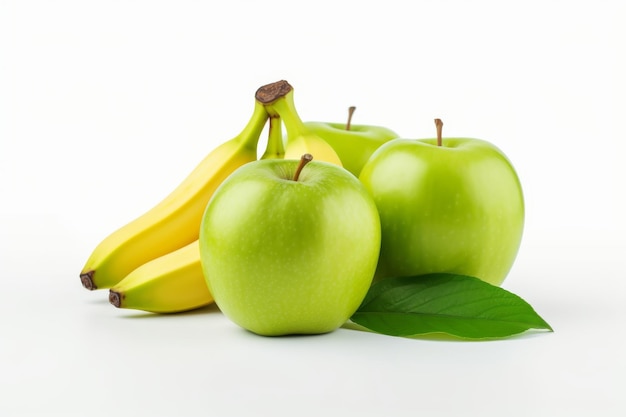 Gruppo di mele verdi e banane su sfondo bianco su una superficie bianca o trasparente PNG sfondo trasparente