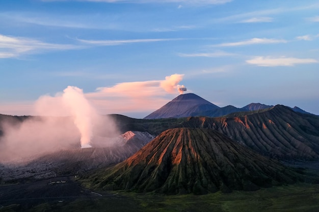 Gunung Bromo all'alba