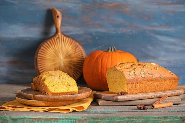 Gustosa torta di zucca sul tavolo