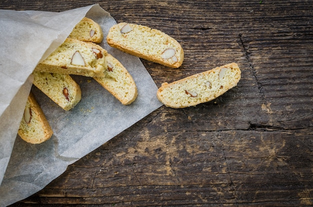 Gustosi biscotti di mandorle fatti in casa