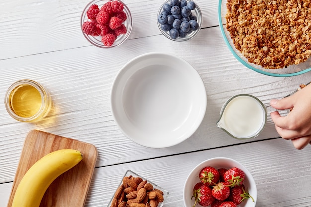 Gustosi frutti estivi come concetto di dieta biologica pulita