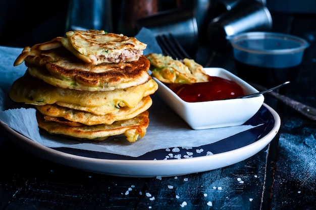 Gustosi pancakes serviti nel piatto