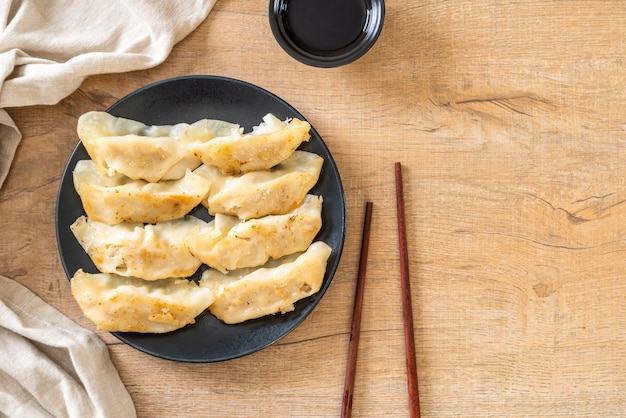 Gyoza giapponese o spuntino di gnocchi